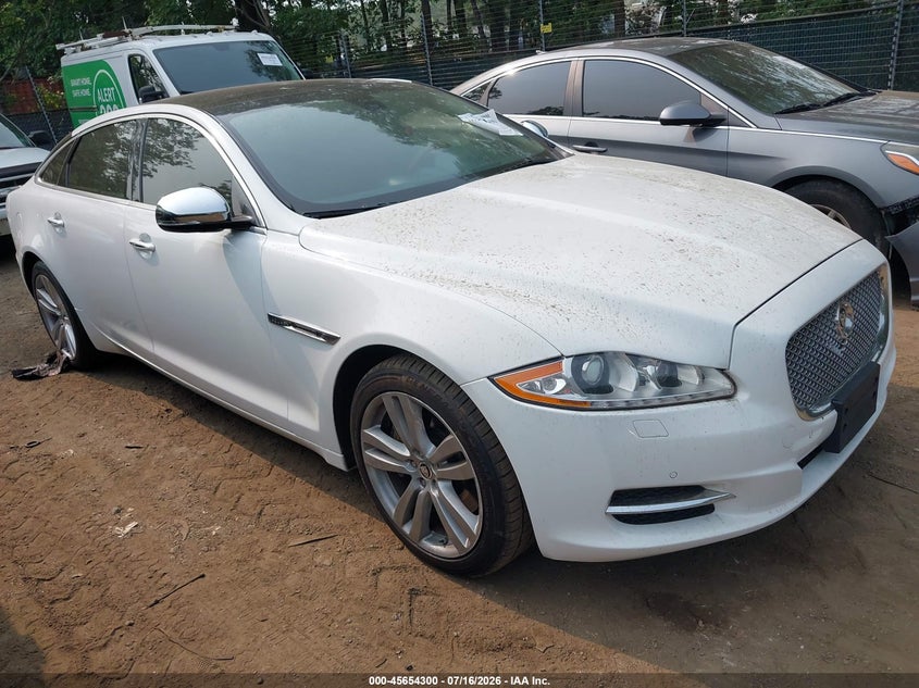 2012 Jaguar Xj VIN SAJWA2GB9CLV32278 IAAI salvage auction — NORMAL WEAR, Clear (Virginia), sold $525 on 2026-07-23 (photo 1)