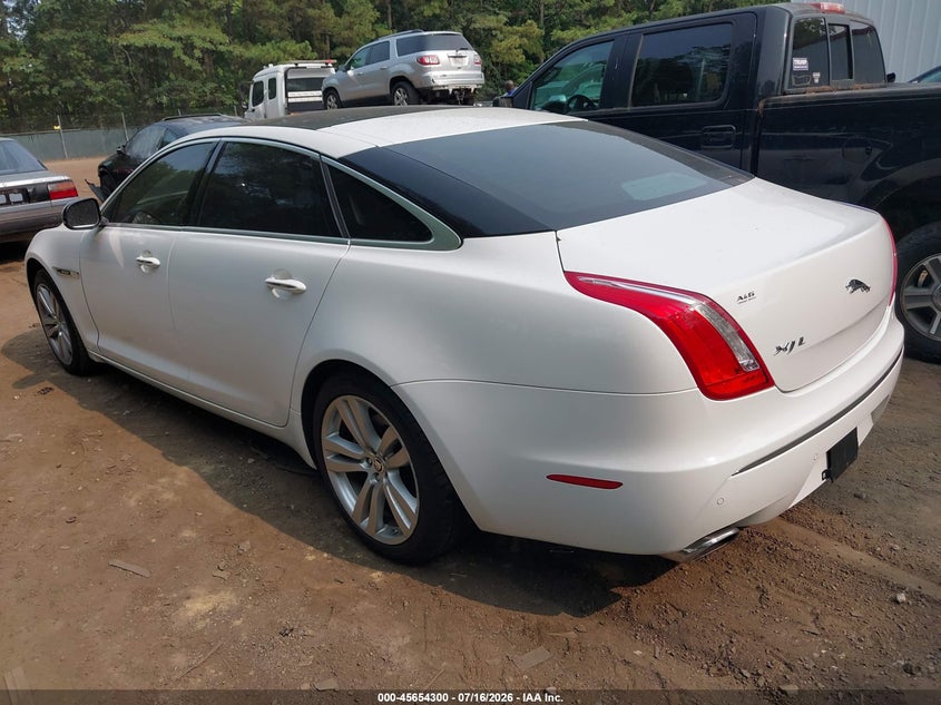 2012 Jaguar Xj VIN SAJWA2GB9CLV32278 IAAI salvage auction — NORMAL WEAR, Clear (Virginia), sold $525 on 2026-07-23 (photo 3)