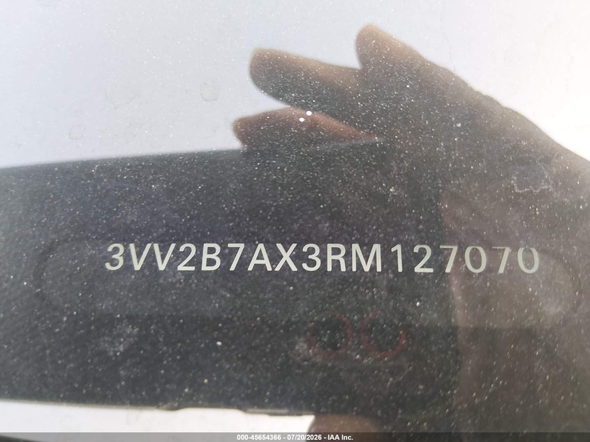 2024 Volkswagen Tiguan VIN 3VV2B7AX3RM127070 IAAI salvage auction — FRONT END, Enterprise Vehicles Clear Only (Idaho), sold $12,600 on 2026-07-29 (photo 9)