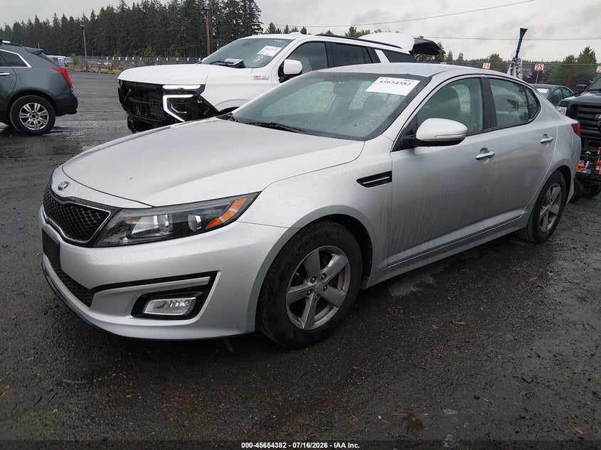 2015 Kia Optima VIN 5XXGM4A72FG398728 IAAI salvage auction — NORMAL WEAR, Clear (Washington), sold $725 on 2026-07-29 (photo 2)