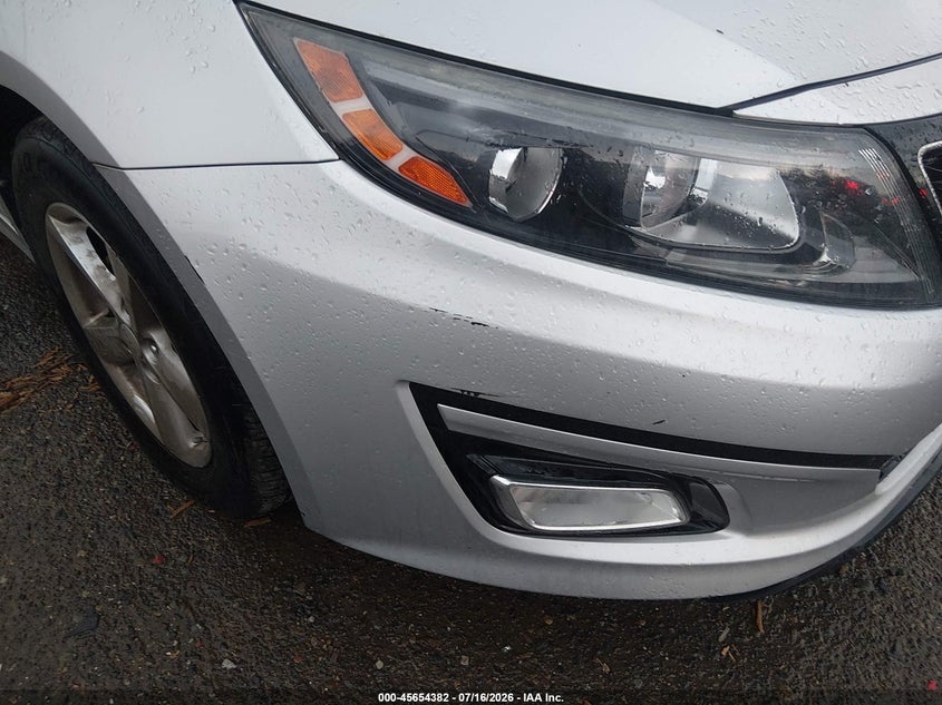 2015 Kia Optima VIN 5XXGM4A72FG398728 IAAI salvage auction — NORMAL WEAR, Clear (Washington), sold $725 on 2026-07-29 (photo 6)