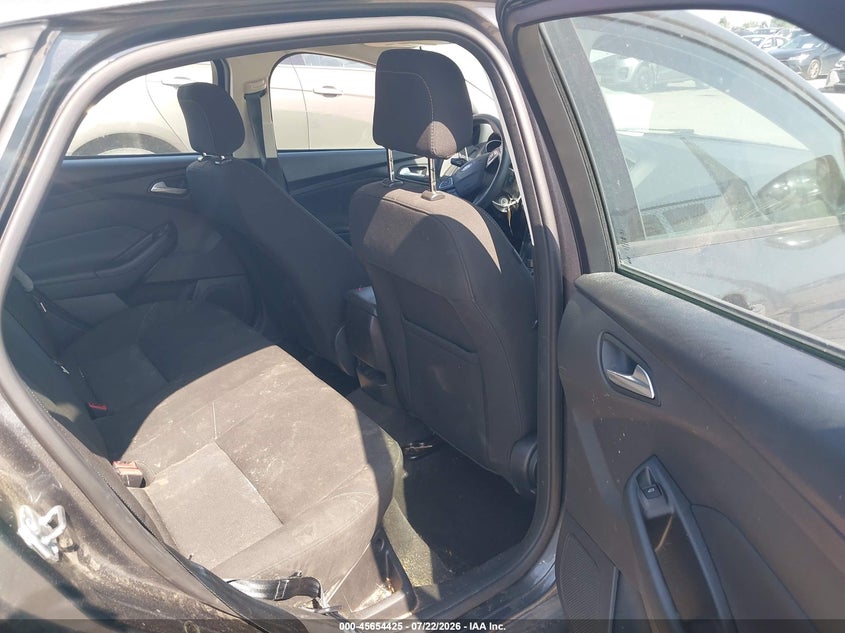 2018 Ford Focus VIN 1FADP3F27JL328867 IAAI salvage auction — LEFT SIDE, Wait Title, sold $1,050 on 2026-09-11 (photo 8)