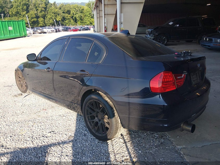 2009 BMW 3 series VIN WBAPM73539E190635 IAAI salvage auction — RIGHT SIDE, Salvage (Tennessee), sold $400 on 2026-08-04 (photo 3)