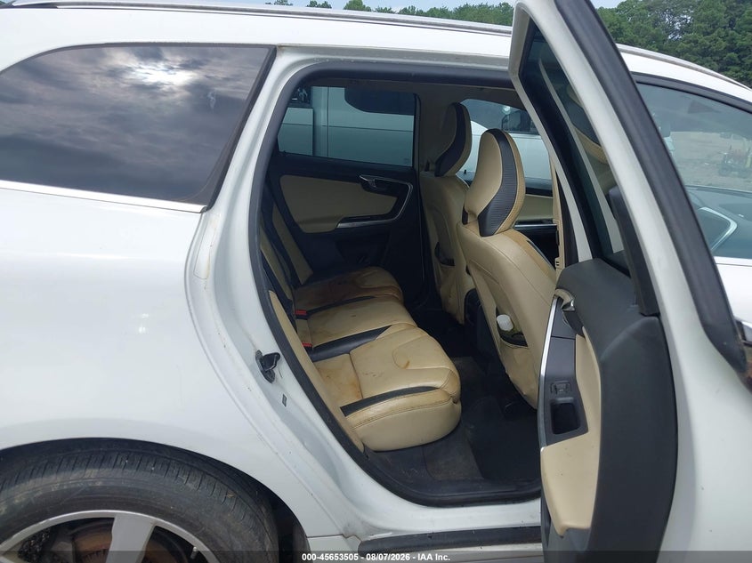 2012 Volvo Xc60 VIN YV4902DZ4C2289126 IAAI salvage auction — NORMAL WEAR, Clear (Alabama), sold $200 on 2026-08-19 (photo 8)