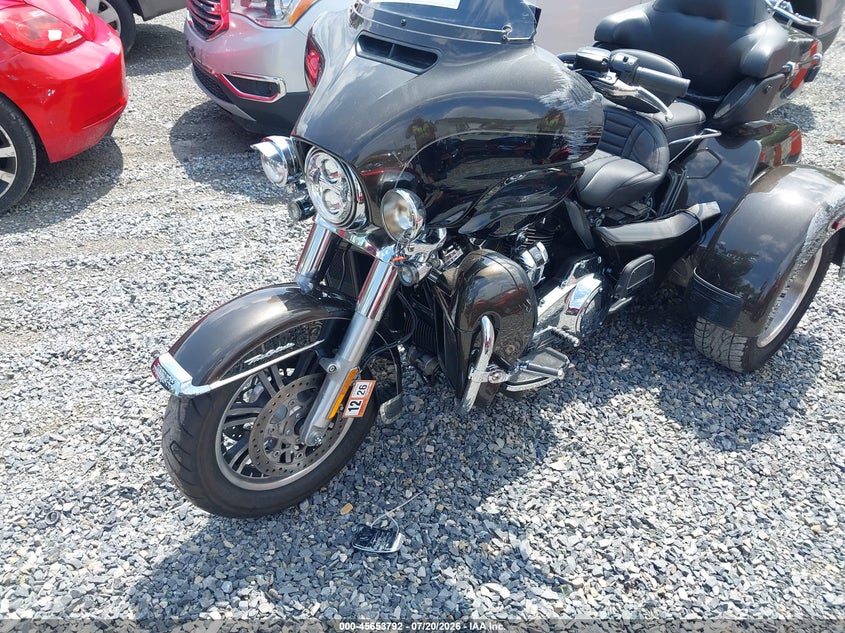 2020 Harley-davidson Tri glide ultra VIN 1HD1MAF19LB854460 IAAI salvage auction — FRONT END, Salvage (Virginia), sold $9,900 on 2026-08-05 (photo 2)