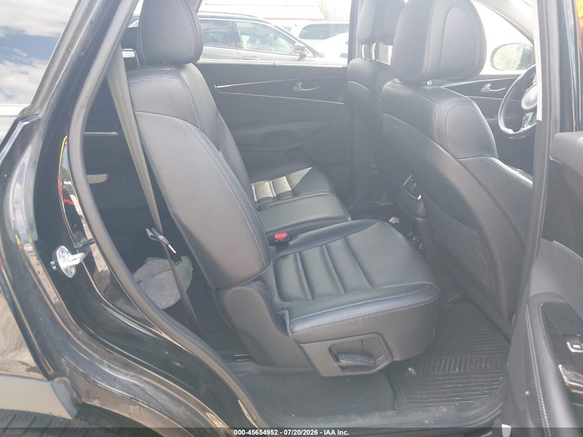 2016 Kia Sorento VIN 5XYPHDA57GG004690 IAAI salvage auction — NORMAL WEAR, Regular Certificate (Iowa), sold $1,500 on 2026-07-29 (photo 8)