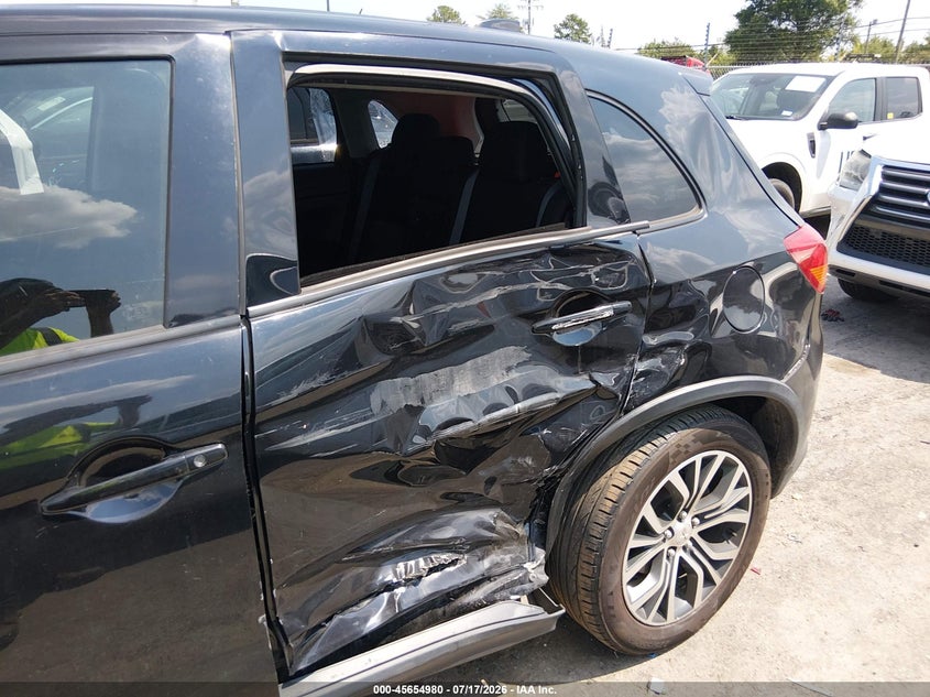 2017 Mitsubishi Outlander VIN JA4AR3AU9HZ062446 IAAI salvage auction — SIDE, Salvage (North Carolina), sold $1,700 on 2026-07-31 (photo 6)