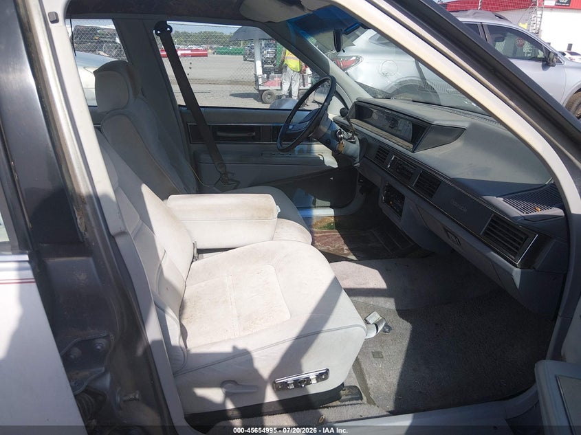 1991 Oldsmobile .88 VIN 1G3HY54C7M1804549 IAAI salvage auction — NORMAL WEAR, Clear (Arkansas), sold $50 on 2026-07-29 (photo 5)