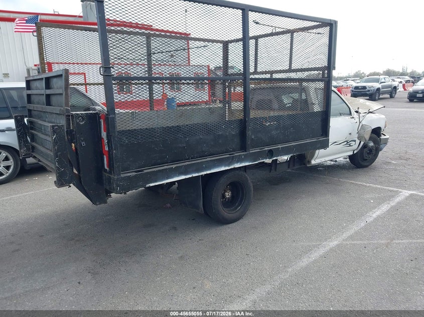 1991 Toyota Pickup VIN JT5VN94T4M0023220 IAAI salvage auction — LEFT FRONT, Salvage (California), sold $350 on 2026-08-01 (photo 4)