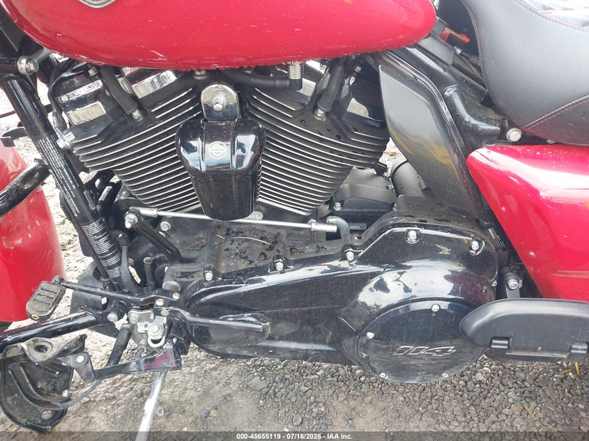 2022 Harley-davidson Road glide VIN 1HD1KTP18NB607644 IAAI salvage auction — SIDE, Salvage Title, sold $7,300 on 2026-09-16 (photo 9)