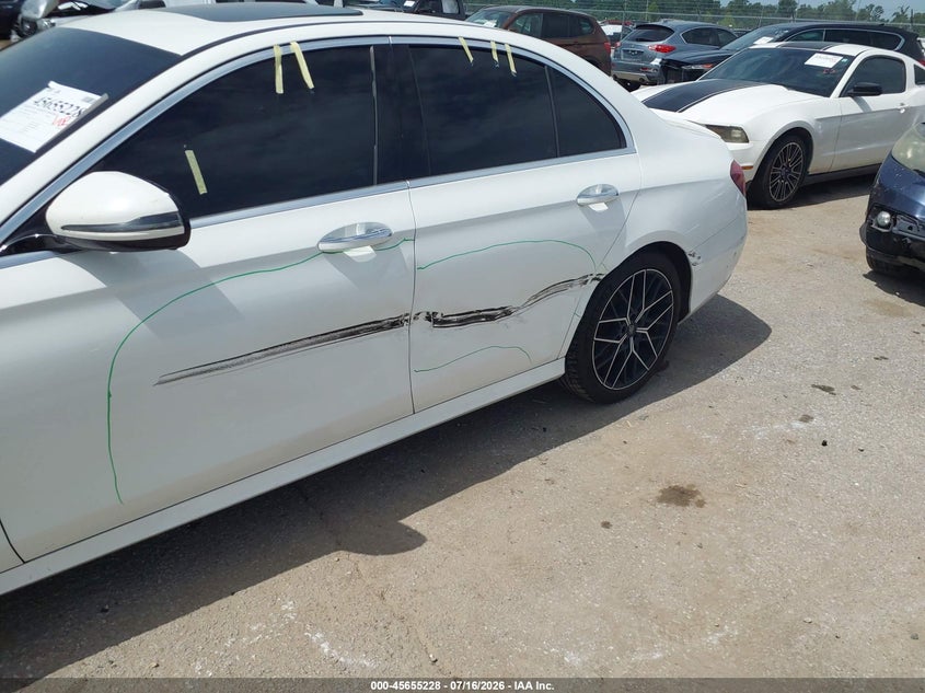 2017 Mercedes-benz E-klasse VIN WDDZF4JB6HA095415 IAAI salvage auction — FRONT END, Salvage Title, sold $4,050 on 2026-07-29 (photo 6)