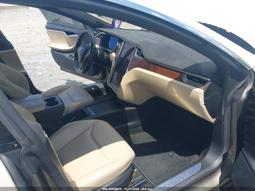 2016 Tesla Model s VIN 5YJSA1E17GF151720 IAAI salvage auction — NORMAL WEAR, Clear (Georgia), sold $3,550 on 2026-07-28 (photo 5)