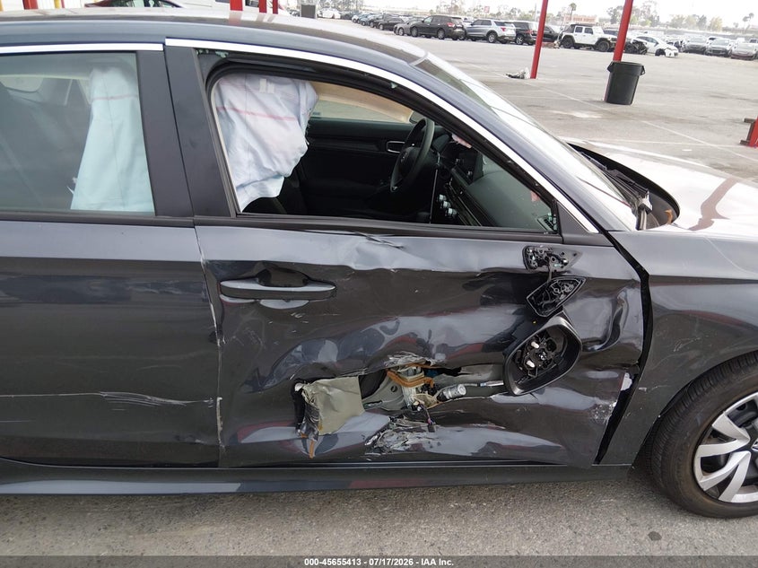 2026 Honda Civic VIN 2HGFE2F25TH584378 IAAI salvage auction — SIDE, Wait Title, sold $9,000 on 2026-08-27 (photo 6)