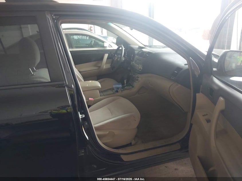 2009 Toyota Highlander VIN JTEDA41A592006354 IAAI salvage auction — NORMAL WEAR, Clear (Minnesota), sold $425 on 2026-07-22 (photo 5)