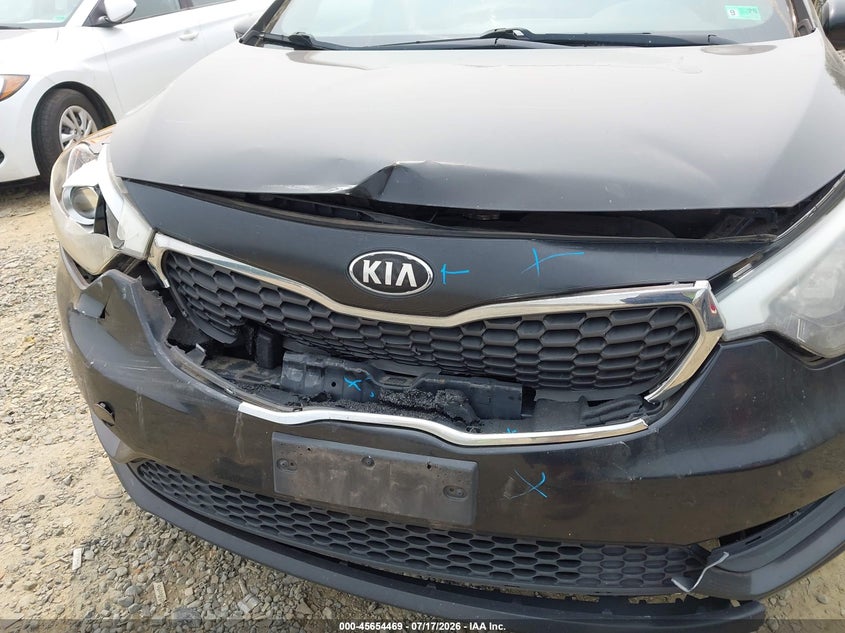 2014 Kia Forte VIN KNAFK4A60E5139499 IAAI salvage auction — FRONT END, Clear (Virginia), sold $675 on 2026-07-30 (photo 6)