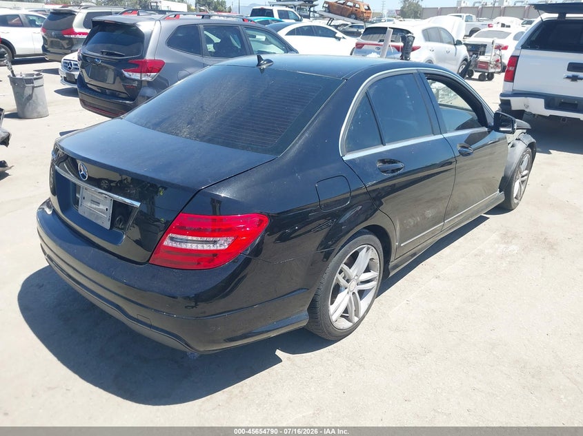 2013 Mercedes-benz C-klasse VIN WDDGF4HB3DR287030 IAAI salvage auction — FRONT END, Salvage (Arizona), sold $1,150 on 2026-07-29 (photo 4)