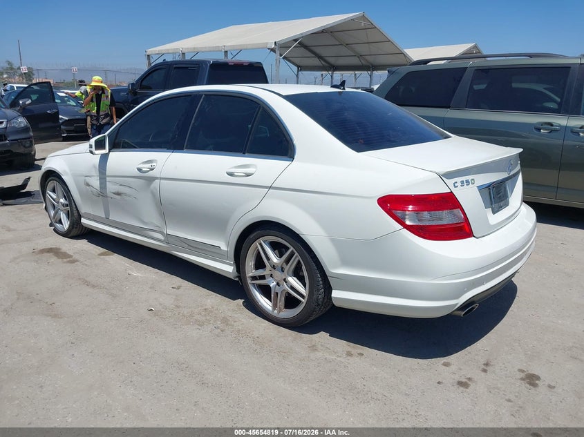 2011 Mercedes-benz C-klasse VIN WDDGF5GB3BR148410 IAAI salvage auction — SIDE, Salvage (California), sold $675 on 2026-07-19 (photo 3)