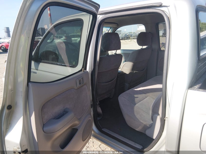 2004 Toyota Tacoma VIN 5TEHN72N74Z338586 IAAI salvage auction — FRONT END, Clear (Indiana), sold $1,150 on 2026-07-22 (photo 8)