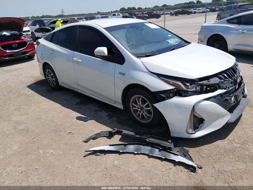 2020 Toyota Prius VIN JTDKARFPXL3126206 — IAAI salvage auction photo