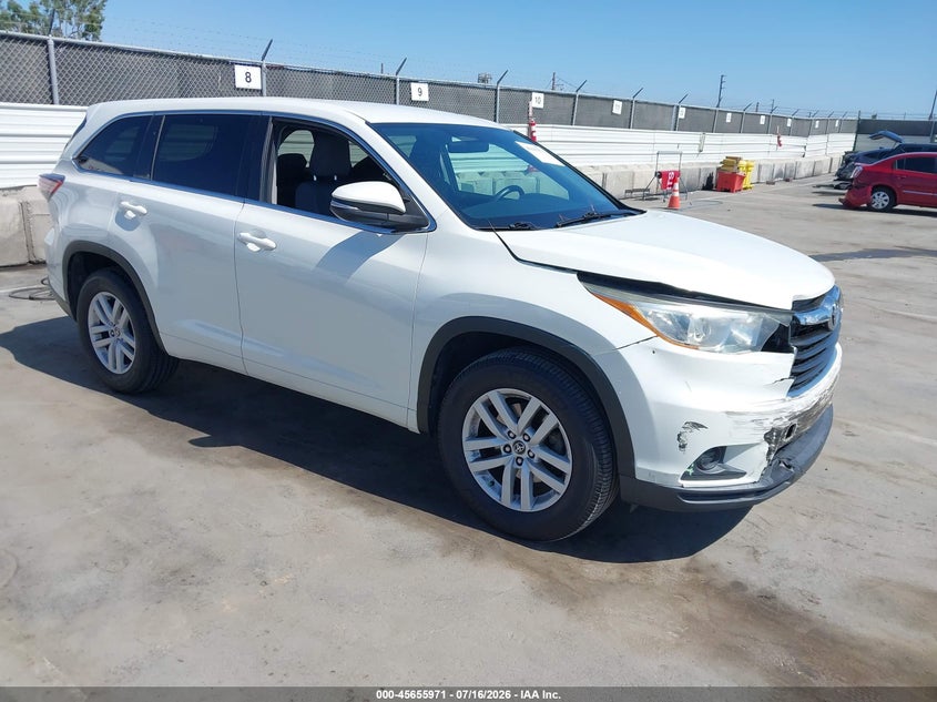 2016 Toyota Highlander VIN 5TDZARFH8GS021756 IAAI salvage auction — FRONT END, Salvage (California), sold $6,975 on 2026-08-01 (photo 1)