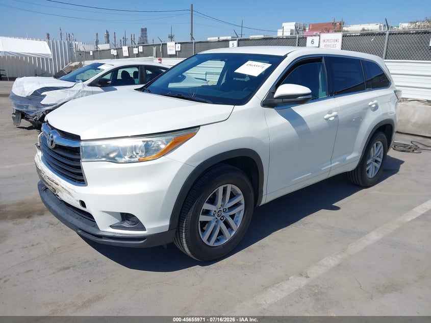 2016 Toyota Highlander VIN 5TDZARFH8GS021756 IAAI salvage auction — FRONT END, Salvage (California), sold $6,975 on 2026-08-01 (photo 2)