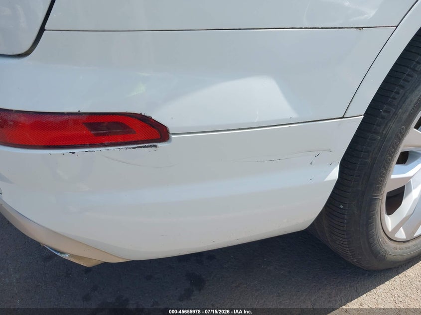 2017 Audi Q7 VIN WA1AHAF7XHD059420 IAAI salvage auction — NORMAL WEAR, Salvage Title, sold $1,050 on 2026-07-21 (photo 6)