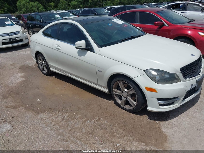 2012 Mercedes-benz C-klasse VIN WDDGJ4HB1CF752757 IAAI salvage auction — NORMAL WEAR, Original (Texas), sold $775 on 2026-08-10 (photo 1)