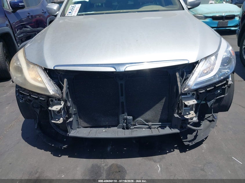 2012 Hyundai Genesis VIN KMHGC4DD7CU202093 IAAI salvage auction — FRONT END, Salvage Title, sold $1,050 on 2026-07-29 (photo 6)