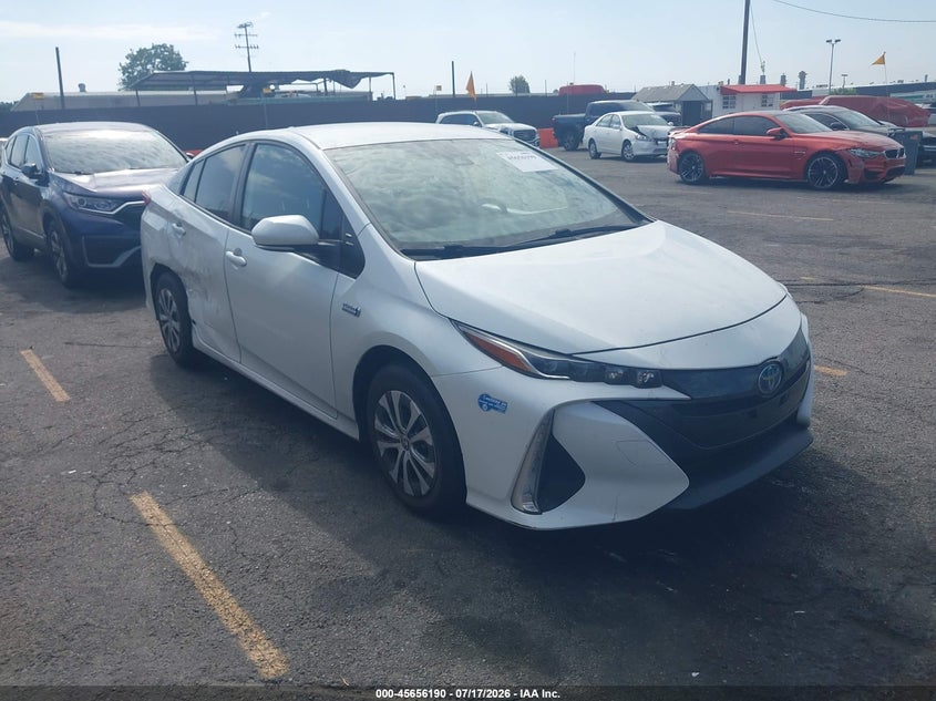 2021 Toyota Prius VIN JTDKAMFPXM3183154 — IAAI salvage auction photo