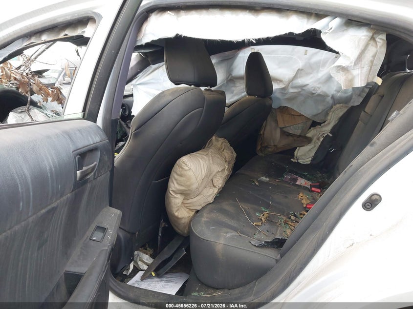 2023 Lexus Is VIN JTHGZ1B29P5068950 IAAI salvage auction — ROLLOVER, Salvage Title, sold $225 on 2026-07-31 (photo 8)