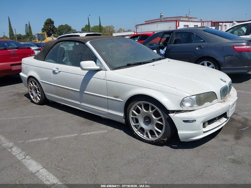 2002 BMW 3 series VIN WBABS33472PG87653 IAAI salvage auction — NORMAL WEAR, Clear - Dealer Only (California), sold $825 on 2026-07-30 (photo 1)