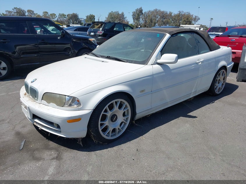 2002 BMW 3 series VIN WBABS33472PG87653 IAAI salvage auction — NORMAL WEAR, Clear - Dealer Only (California), sold $825 on 2026-07-30 (photo 2)