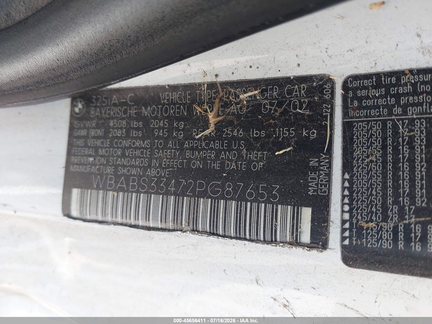 2002 BMW 3 series VIN WBABS33472PG87653 IAAI salvage auction — NORMAL WEAR, Clear - Dealer Only (California), sold $825 on 2026-07-30 (photo 9)
