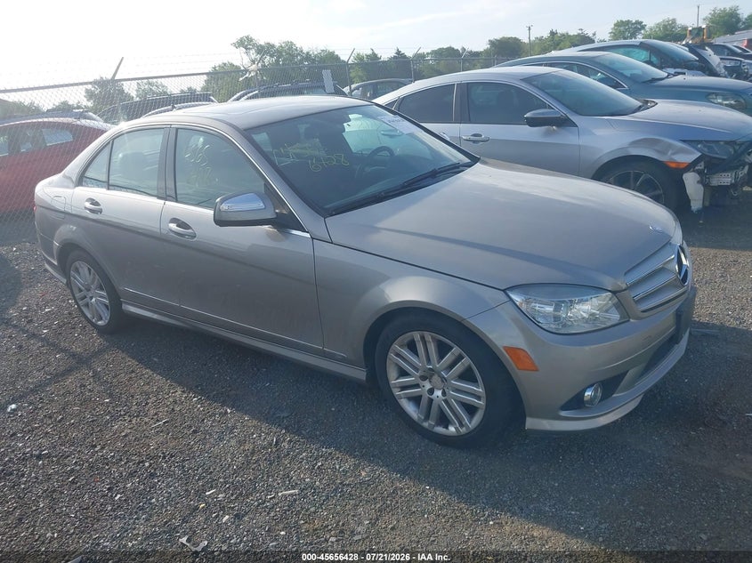 2009 Mercedes-benz C class VIN WDDGF81XX9R067520 IAAI salvage auction — FRONT END, Clear (Virginia), sold $600 on 2026-07-28 (photo 1)