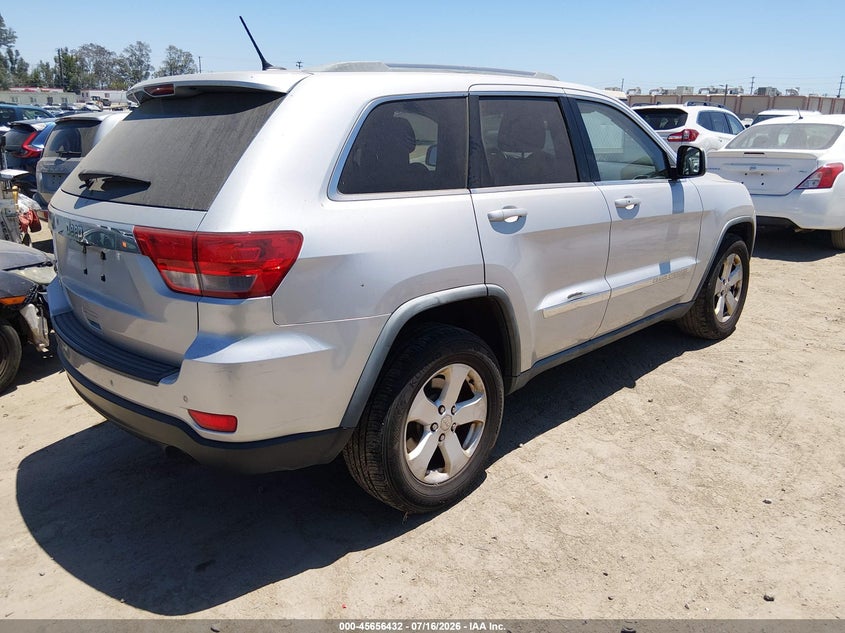 2012 Jeep Grand cherokee VIN 1C4RJFAG7CC201240 IAAI salvage auction — UNKNOWN, Clear-Dealer Only (Wisconsin), sold $1,800 on 2026-07-22 (photo 4)