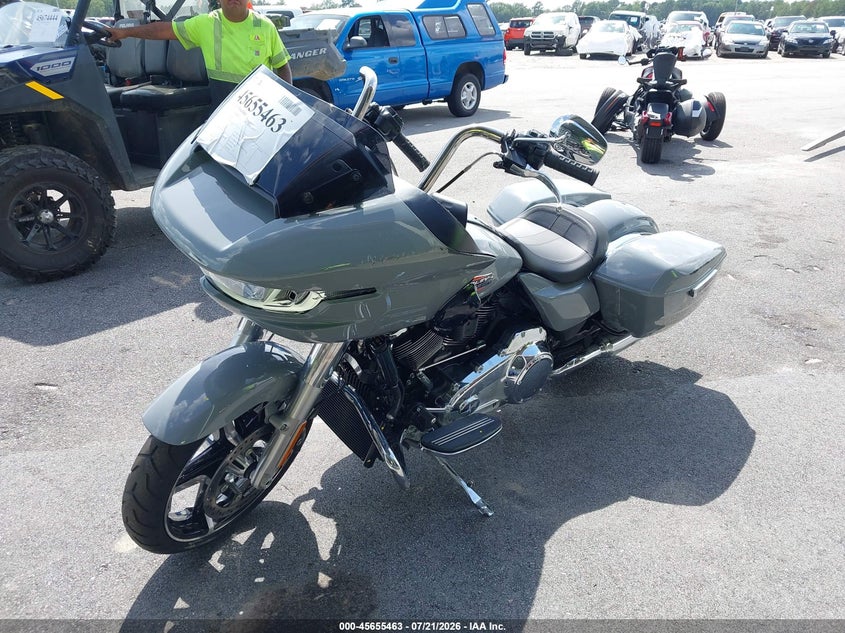 2026 Harley-davidson Road glide VIN 1HD1KH718TB622817 IAAI salvage auction — ROLLOVER, Salvage (South Carolina), sold $12,200 on 2026-08-19 (photo 2)