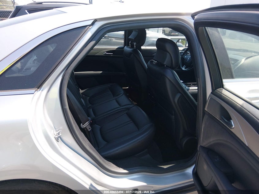 2018 Lincoln Mkz VIN 3LN6L5B94JR620955 IAAI salvage auction — NORMAL WEAR, Clear-Dealer Only (North Carolina), sold $5,325 on 2026-08-01 (photo 8)