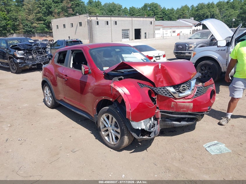 2015 Nissan Juke VIN JN8AF5MV8FT557014 IAAI salvage auction — FRONT & REAR, Clear (Massachusetts), sold $400 on 2026-07-31 (photo 1)