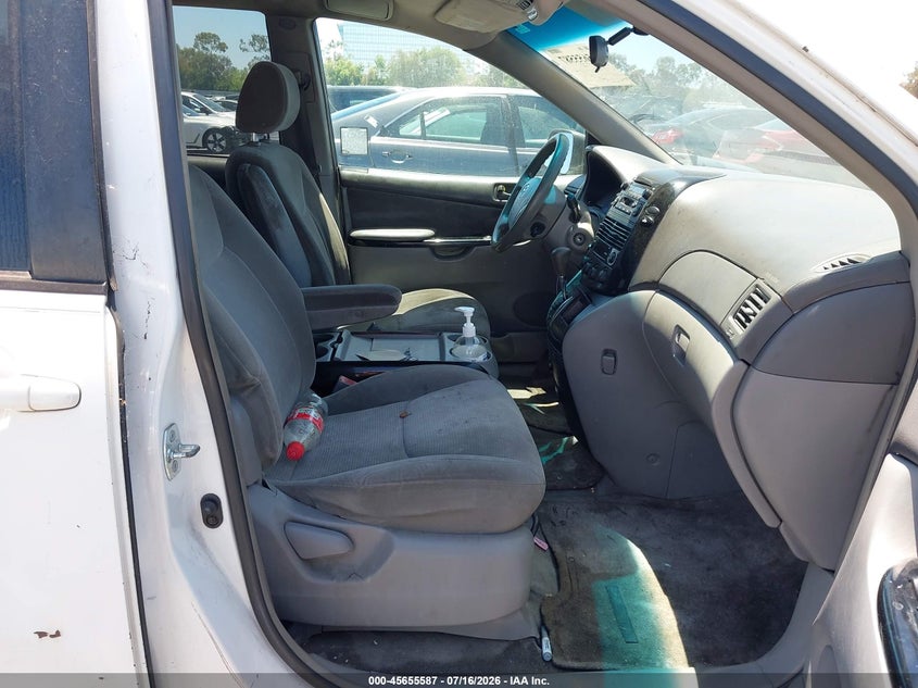 2004 Toyota Sienna VIN 5TDZA23CX4S145331 IAAI salvage auction — NORMAL WEAR, Clear - Dealer Only (California), sold $550 on 2026-07-30 (photo 5)