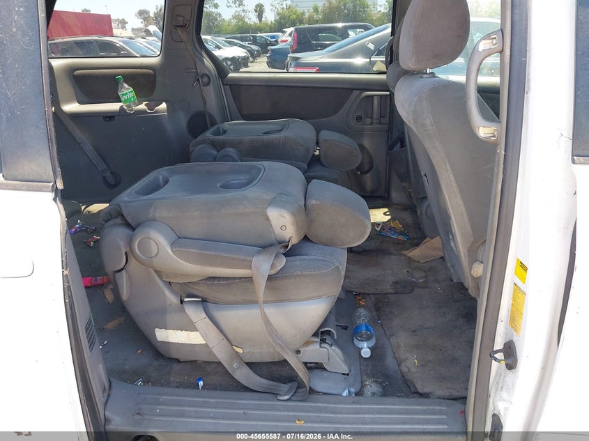 2004 Toyota Sienna VIN 5TDZA23CX4S145331 IAAI salvage auction — NORMAL WEAR, Clear - Dealer Only (California), sold $550 on 2026-07-30 (photo 8)