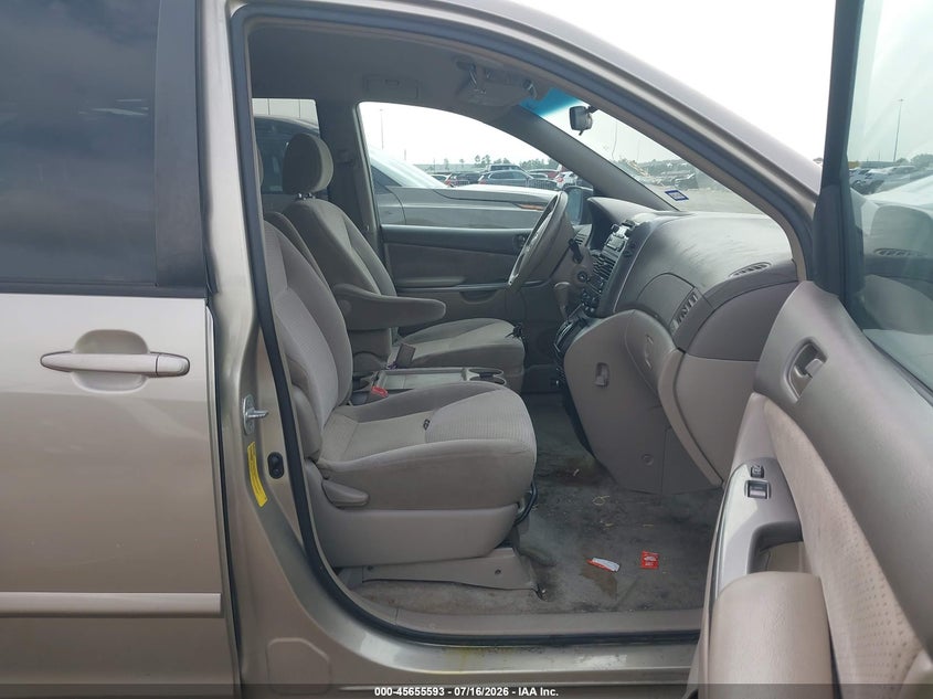 2008 Toyota Sienna VIN 5TDZK23C58S122607 IAAI salvage auction — NORMAL WEAR, Original (Texas), sold $900 on 2026-07-23 (photo 5)