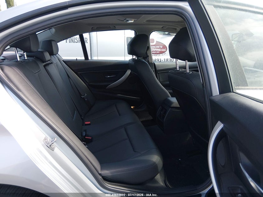 2015 BMW 3er VIN WBA3B1G52FNT04860 IAAI salvage auction — FRONT & REAR, Salvage (California), sold $1,150 on 2026-07-30 (photo 8)