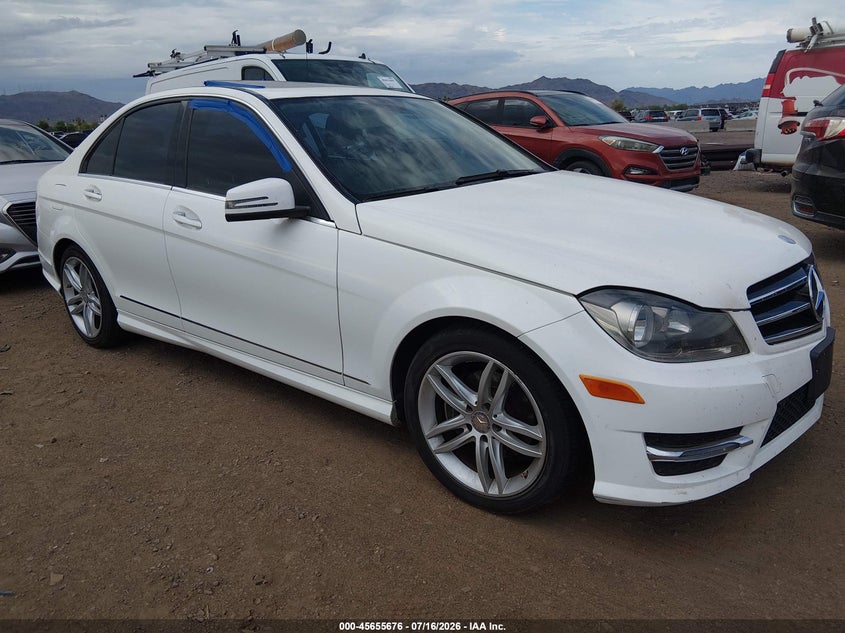 2014 Mercedes-benz C-klasse VIN WDDGF4HB3EA966022 IAAI salvage auction — NORMAL WEAR, Restored (Arizona), sold $25 on 2026-07-28 (photo 1)