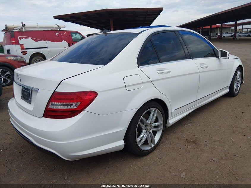 2014 Mercedes-benz C-klasse VIN WDDGF4HB3EA966022 IAAI salvage auction — NORMAL WEAR, Restored (Arizona), sold $25 on 2026-07-28 (photo 4)