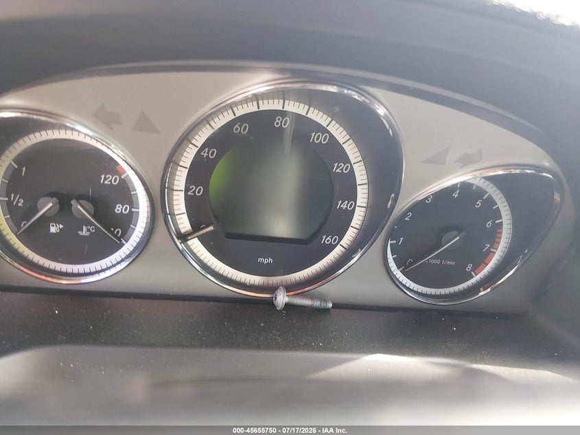 2009 Mercedes-benz C class VIN WDDGF81X69R075744 IAAI salvage auction — NORMAL WEAR, Clear (Alabama), sold $250 on 2026-08-06 (photo 7)