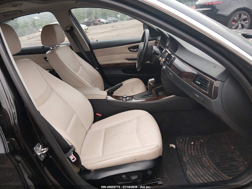 2011 BMW 3 series VIN WBAPL5C55BA920131 IAAI salvage auction — NORMAL WEAR, Clear (New Jersey), sold $650 on 2026-07-23 (photo 5)