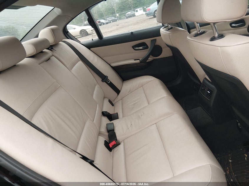2011 BMW 3 series VIN WBAPL5C55BA920131 IAAI salvage auction — NORMAL WEAR, Clear (New Jersey), sold $650 on 2026-07-23 (photo 8)