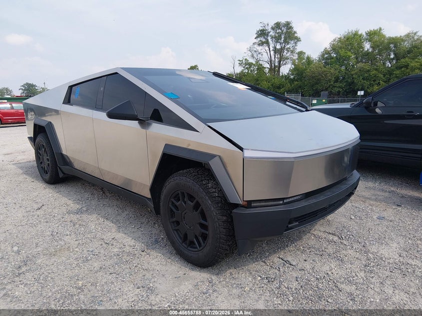 2024 Tesla Cybertruck VIN 7G2CEHED2RA016671 — IAAI salvage auction photo