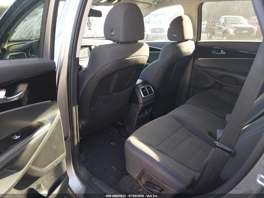2019 Kia Sorento VIN 5XYPG4A51KG482258 IAAI salvage auction — NORMAL WEAR, Clear (Georgia), sold $1,050 on 2026-07-29 (photo 8)