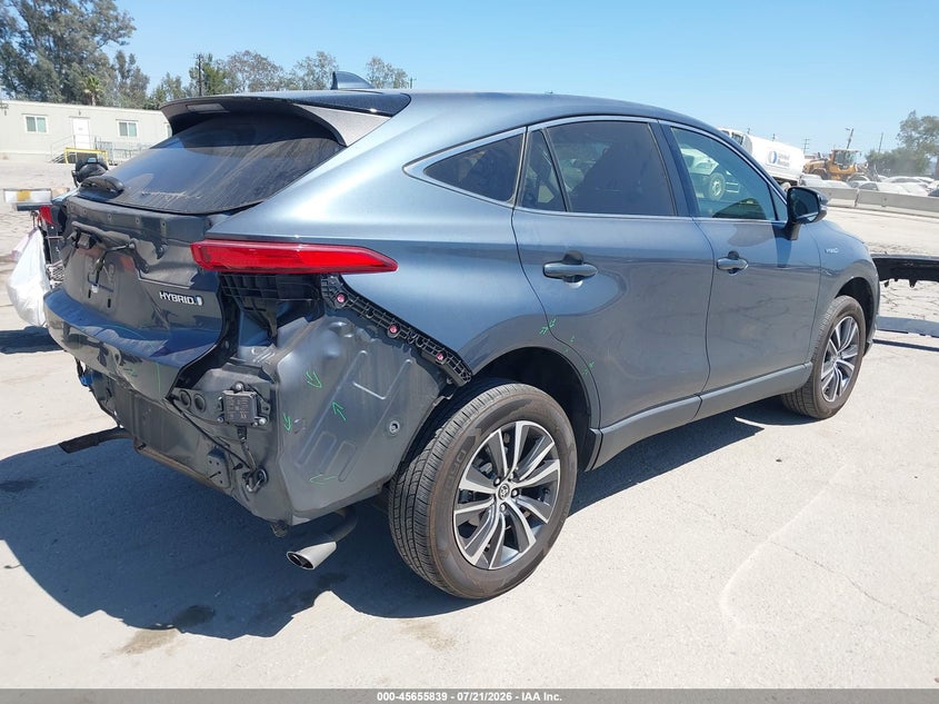 2021 Toyota Venza VIN JTEAAAAH7MJ083031 IAAI salvage auction — REAR END, Salvage Title, sold $9,400 on 2026-07-31 (photo 4)